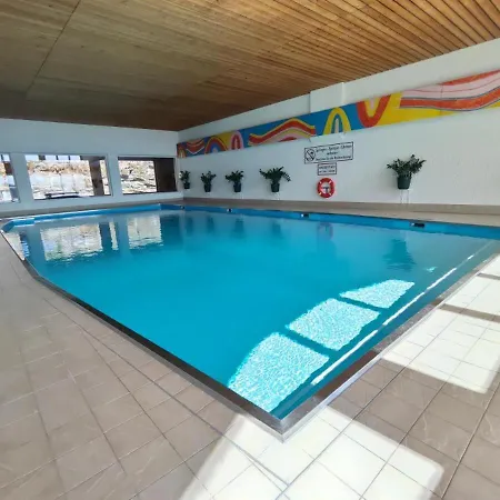 Familienapartment Mit Pool, Und Panoramablick Apartment